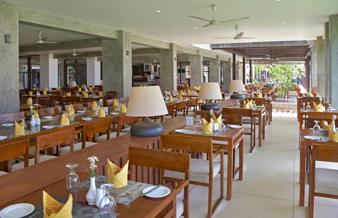 Goldi Sands Hotel Негомбо Экстерьер фото