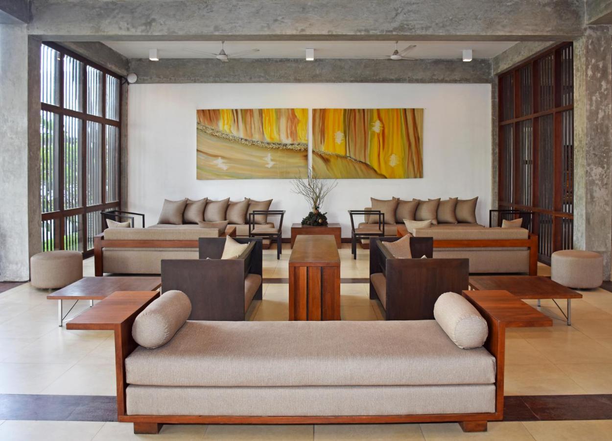 Goldi Sands Hotel Негомбо Экстерьер фото