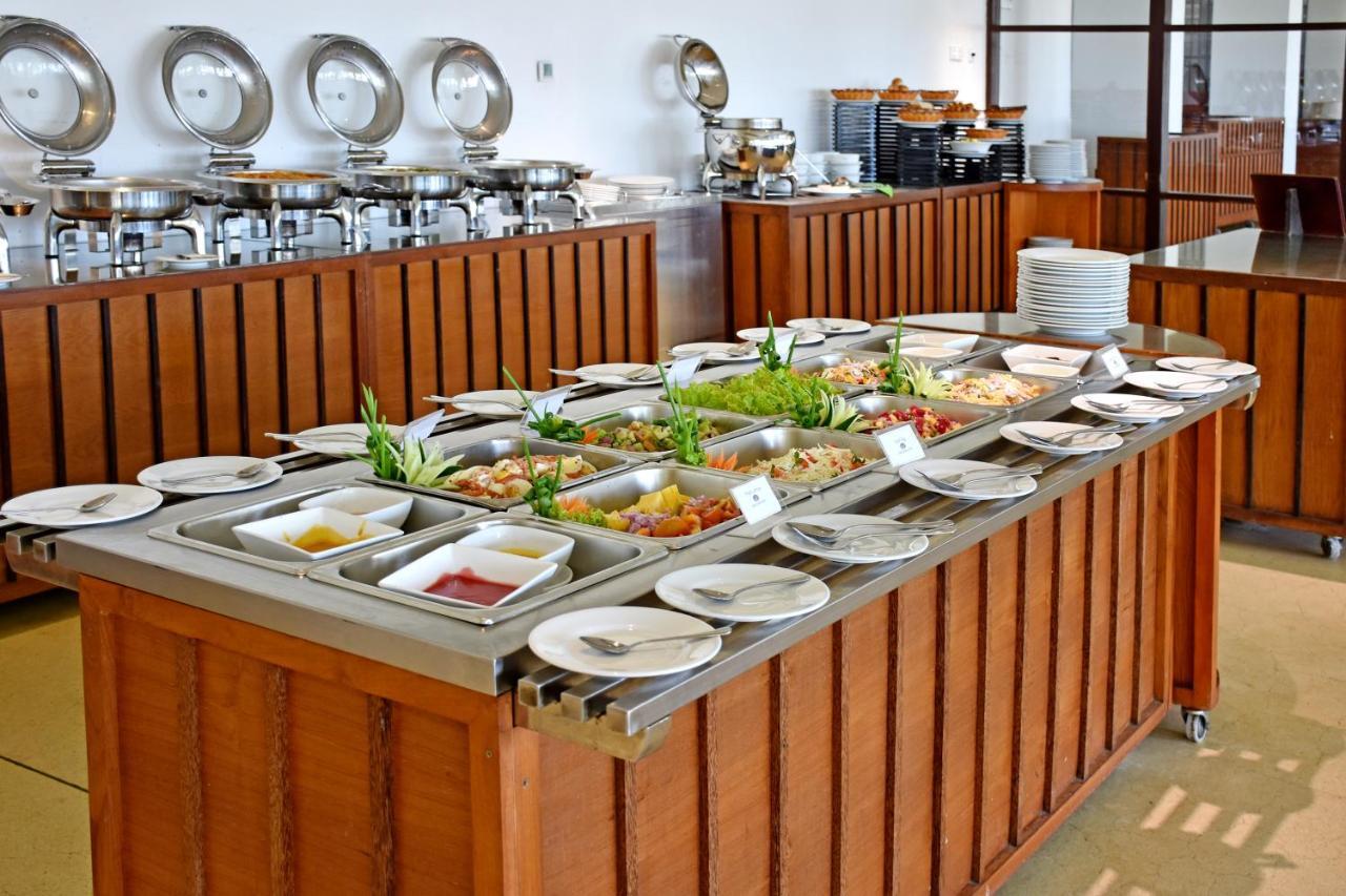 Goldi Sands Hotel Негомбо Экстерьер фото